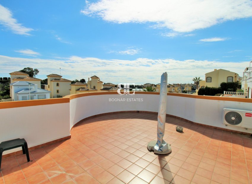 Wiederverkauf - Villa -
Villamartín - Los Dolses