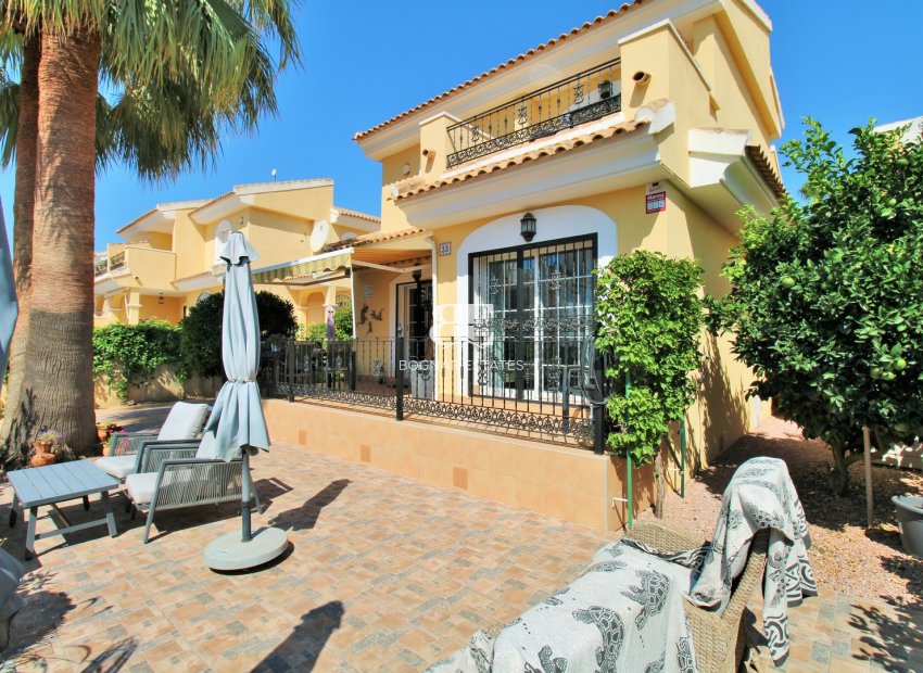 Wiederverkauf - Villa -
Villamartín - Los Dolses