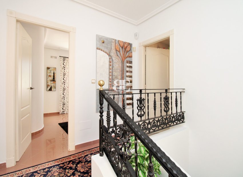 Wiederverkauf - Villa -
Villamartín - Los Dolses