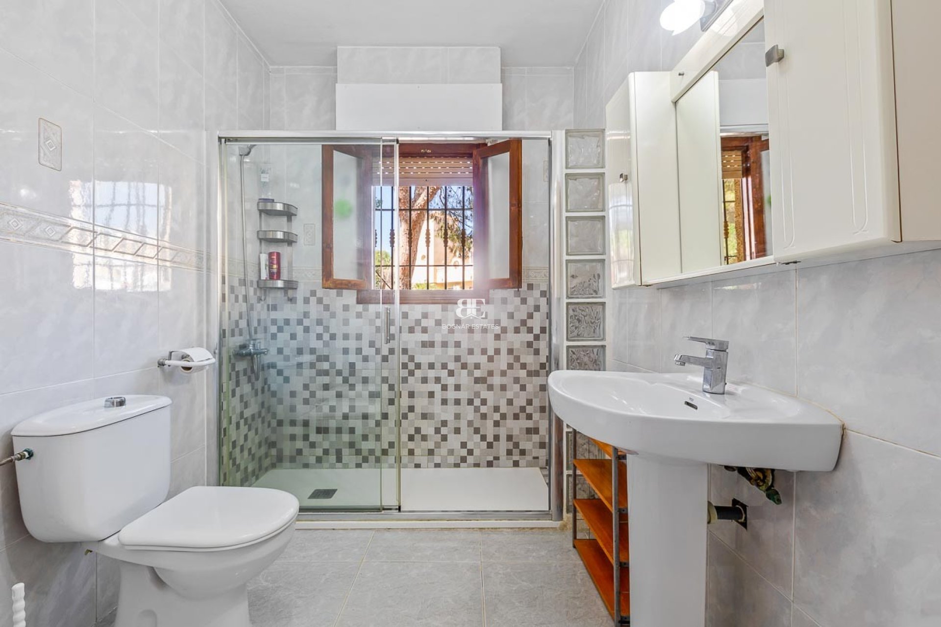 Wiederverkauf - Villa -
Villamartín - Res. Las Filipinas