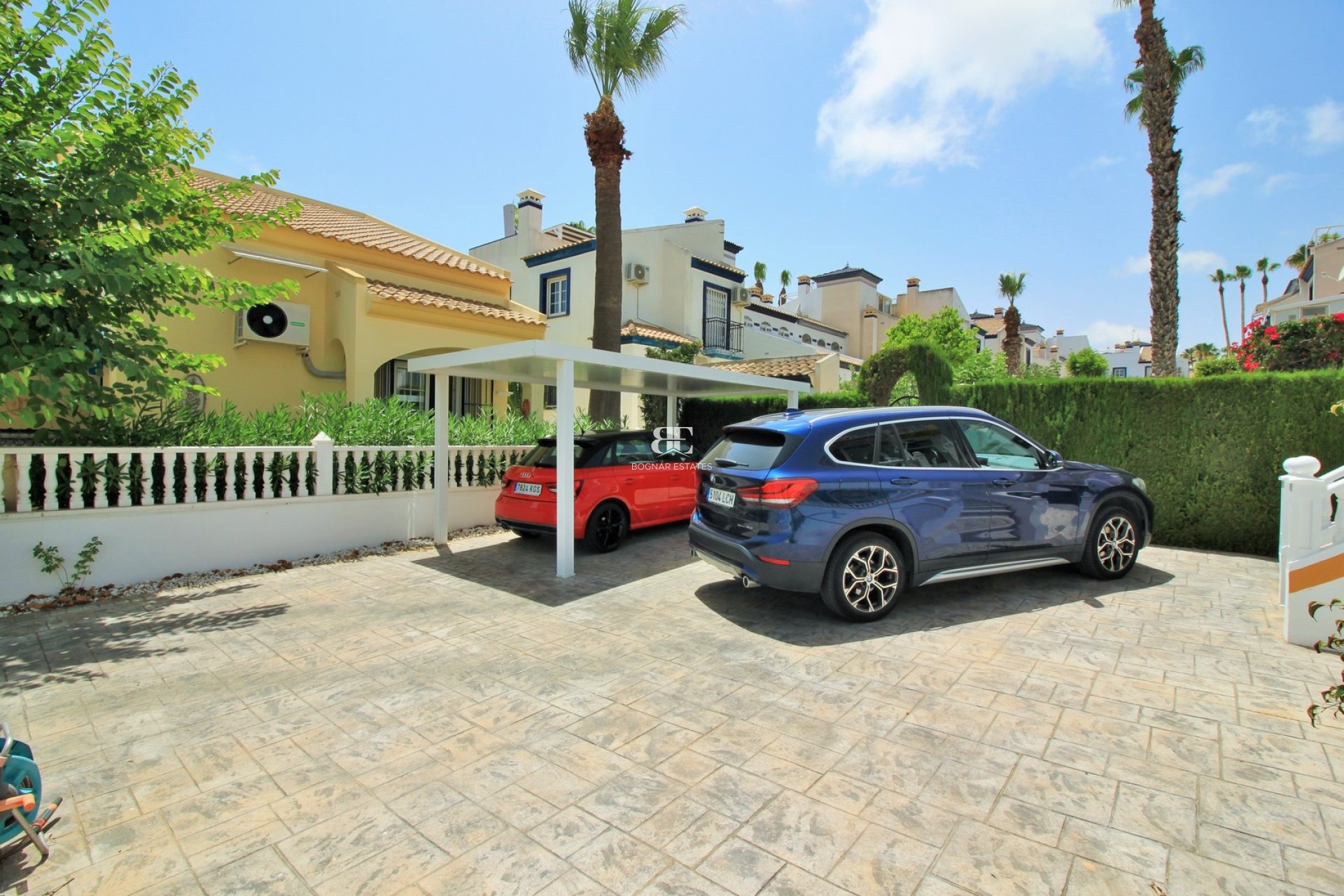 Wiederverkauf - Villa -
Villamartín