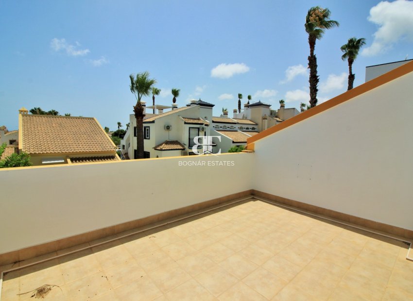 Wiederverkauf - Villa -
Villamartín