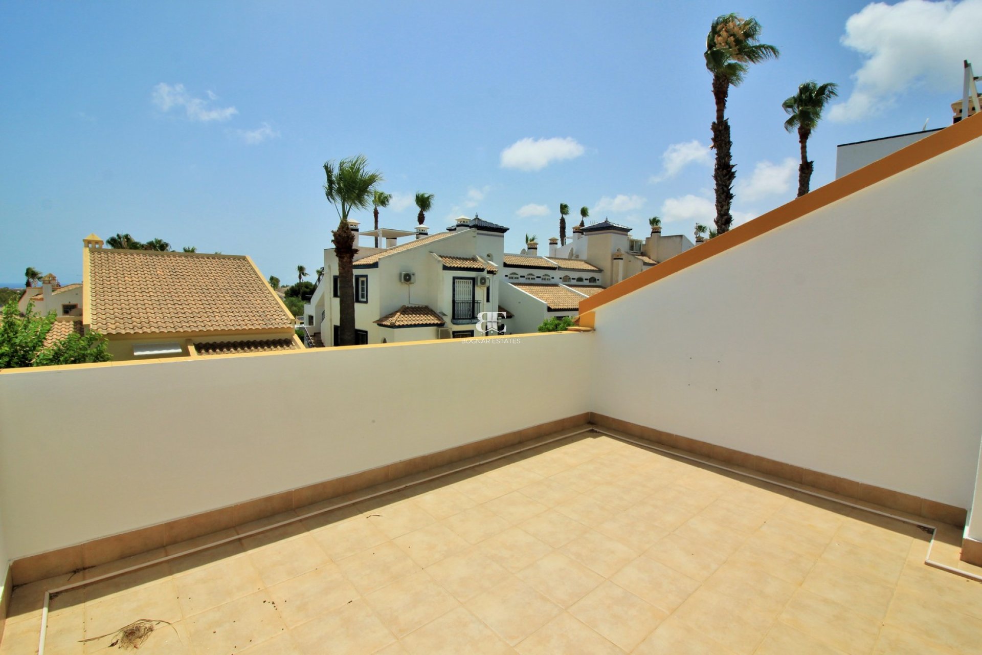 Wiederverkauf - Villa -
Villamartín