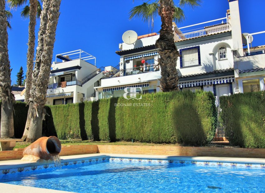 Wiederverkauf - Villa -
Villamartín