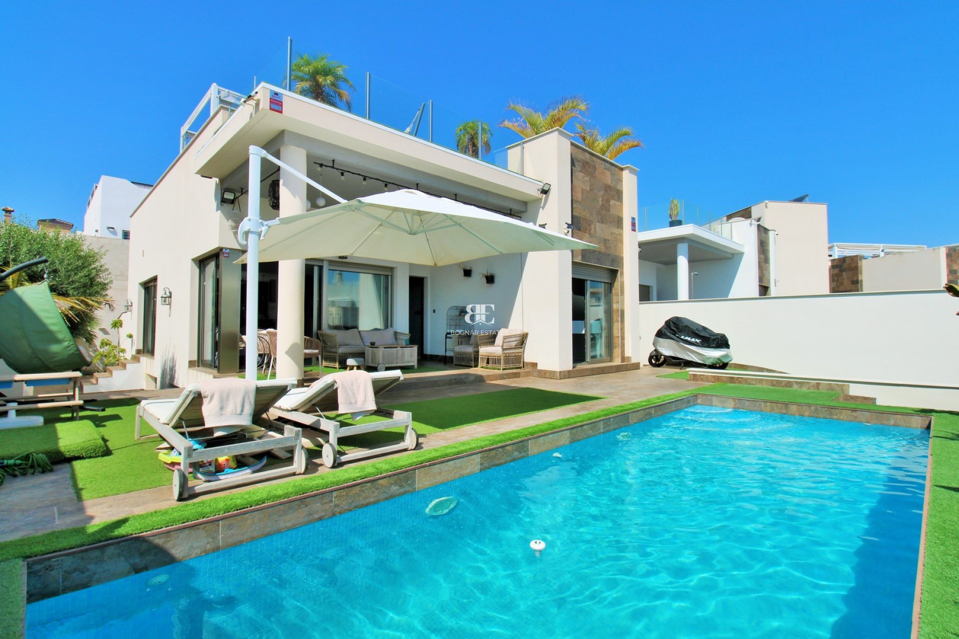 Wiederverkauf - Villa -
Villamartín
