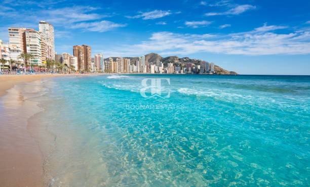 Benidorm te koop: uw investeringsgids voor 2026