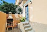 Resale - Townhouse -
Villamartín