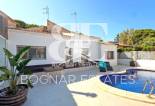 Herverkoop - Villa -
Orihuela Costa - Punta Prima