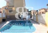 Resale - Villa -
La Nucía - Urbanizaciones