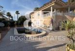 Resale - Villa -
Benferri