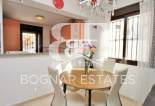 Resale - Villa -
Villamartín - PAU 8