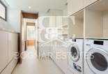 Herverkoop - Villa -
Malaga - Casares