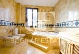 Herverkoop - apartment -
Marbella - La Mairena