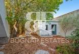 Resale - Villa -
Benferri