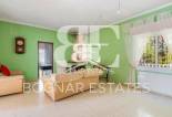 Resale - Villa -
Benferri