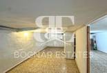 Herverkoop - Herenhuis -
Torrevieja - Torrelamata - La Mata