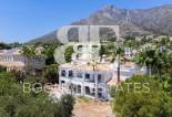 Resale - Villa -
Marbella - Sierra Blanca
