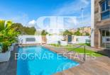Resale - Villa -
Orihuela Costa - Pau 8*