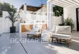 Resale - Villa -
Marbella - Nueva Andalucía
