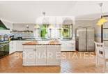 Resale - Villa -
Benahavis