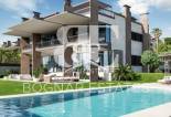 Herverkoop - Villa -
Marbella - Puerto Banús