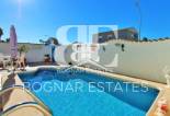 Resale - Villa -
Torrevieja - El Chaparral
