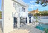 Wiederverkauf - Villa -
Torrevieja - Los Balcones - Los Altos del Edén