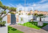 Resale - Villa -
Orihuela Costa - Pau 8*
