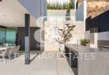 Resale - Villa -
Finestrat