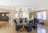 Wiederverkauf - Villa -
Marbella - Elviria