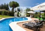 Resale - Villa -
Marbella - Nueva Andalucía