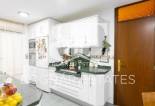 Resale - apartment -
Alicante - Center
