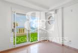Resale - Villa -
Torrevieja