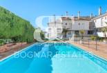 Resale - Townhouse -
Marbella - Puerto Banús