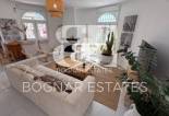 Resale - Villa -
Torrevieja - Costa Blanca Sur