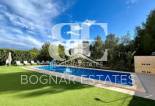 Resale - Villa -
La Nucía