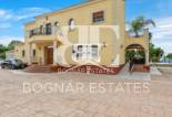 Herverkoop - Country House -
Orihuela