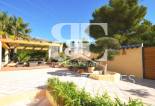 Resale - Villa -
Altea