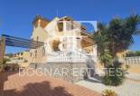 Herverkoop - Villa -
Villamartín - Lomas del Golf