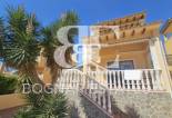 Herverkoop - Villa -
Villamartín - Lomas del Golf