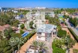 Herverkoop - Villa -
Elche