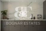 Resale - Villa -
Marbella - Nueva Andalucía