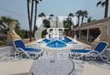 Resale - Villa -
Catral