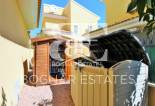 Resale - Villa -
Villamartín - Los Dolses