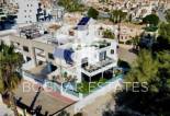 Resale - Villa -
Orihuela Costa - Villamartín