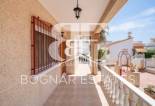 Herverkoop - Villa -
Algorfa