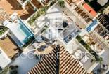 Resale - Villa -
Marbella - Nueva Andalucía