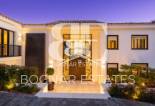 Resale - Villa -
Marbella - Nueva Andalucía