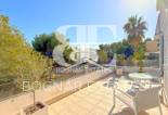 Resale - Villa -
Orihuela Costa - Villamartín