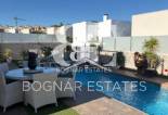 Resale - Villa -
Orihuela Costa - Villamartín